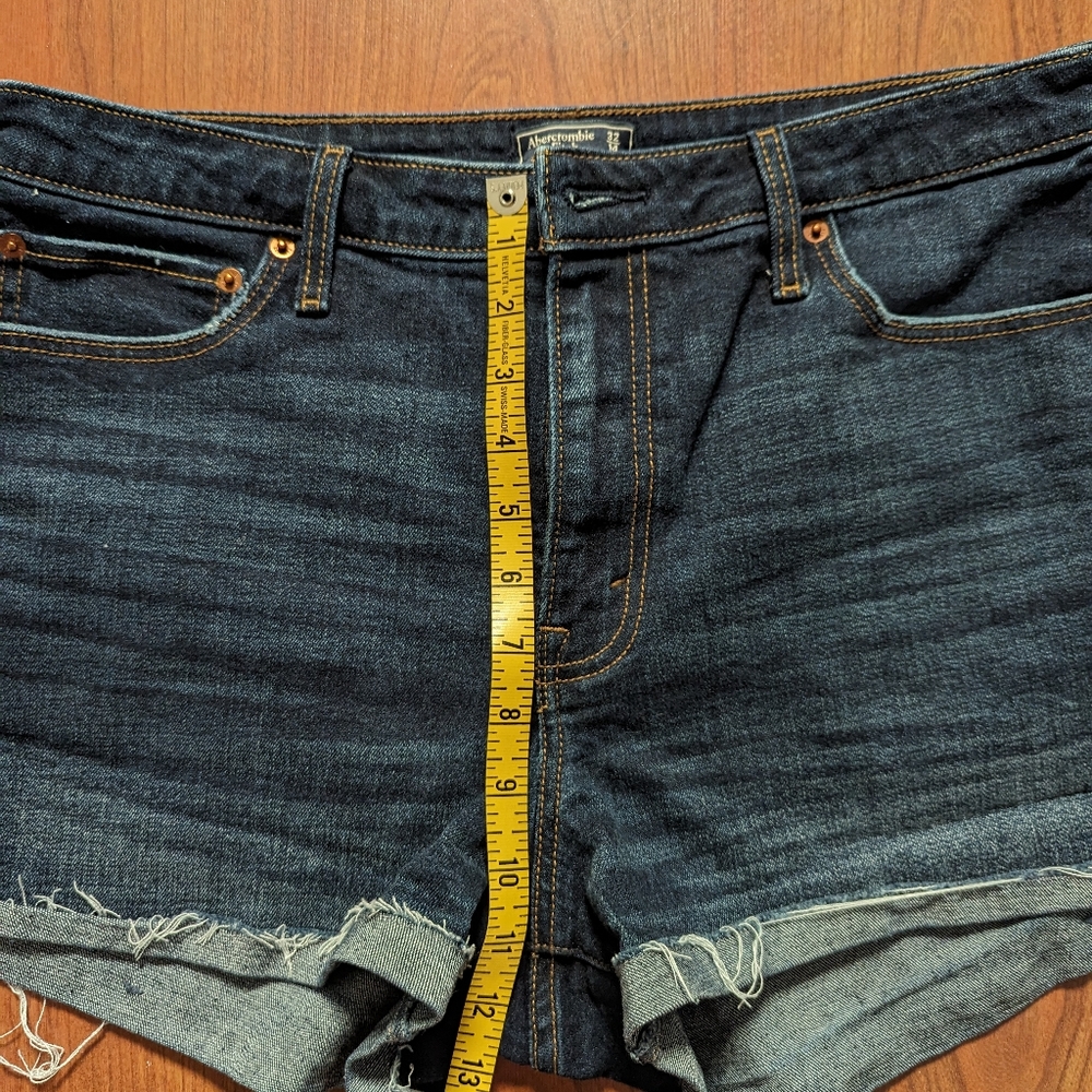 Abercrombie & Fitch High Rise Jean Shorts - Picture 5 of 6